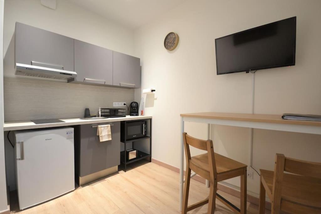 Studio En Residence Privee A Вильорбан Екстериор снимка