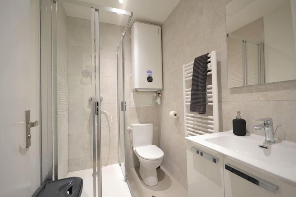 Studio En Residence Privee A Вильорбан Екстериор снимка